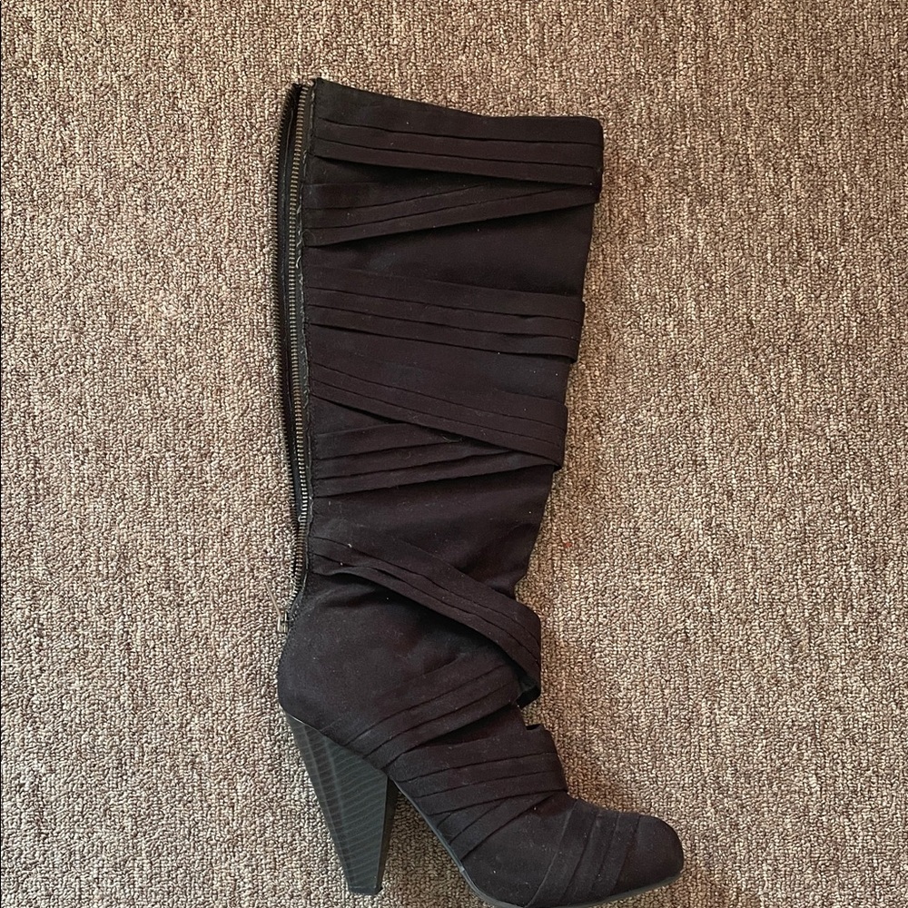 NWOT, LALISTED, Elegant Black Women's Boots